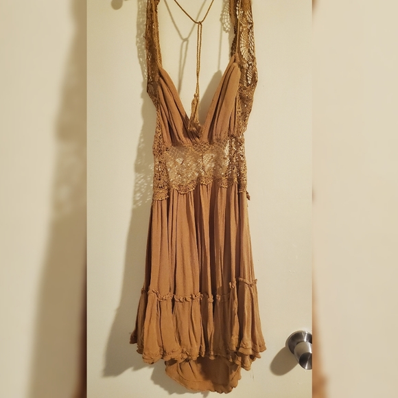 Backless dress - Picture 4 of 4